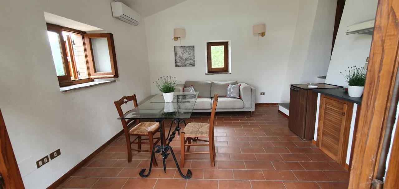 Poloturisticoumbria Rustico Con Piscina Vista Lago Пассиньяно-суль-Тразимено Экстерьер фото